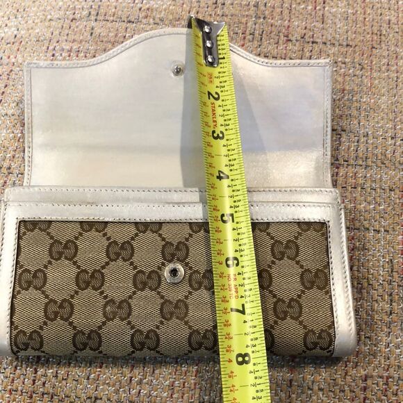 GUCCI GG Full Length Canvas & Silver Gold Leather Wallet GG Clasp - Picture 9 of 17